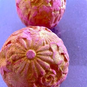 Lot of two Lush Rose Gold Bath Bombs Mother’s Day 2022